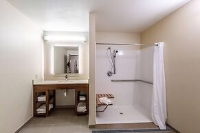 Comfort Suites Escanaba West