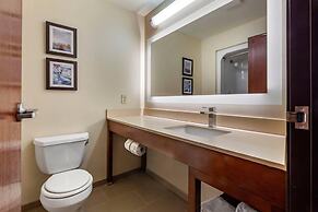 Comfort Suites Escanaba West