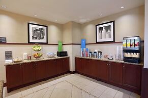 Hampton Inn & Suites by Hilton Laval