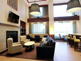 Hampton Inn & Suites by Hilton Laval