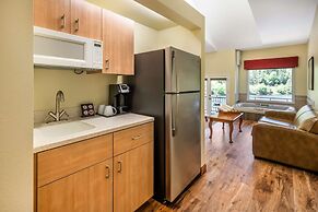 Best Western Lodge At River's Edge