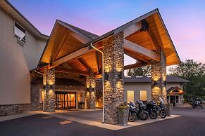 Best Western Lodge At River's Edge