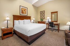 Best Western Lodge At River's Edge