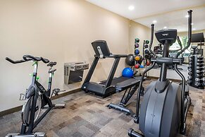 Best Western Lodge At River's Edge