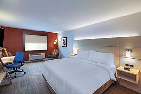 Holiday Inn Express Hotel & Suites Jenks by IHG