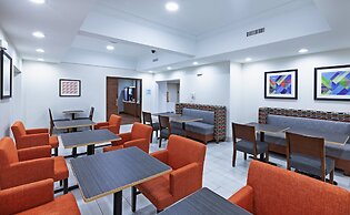Holiday Inn Express Hotel & Suites Jenks by IHG
