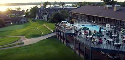 Maddens On Gull Lake