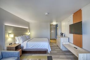 Holiday Inn Express Hotel & Suites Milwaukee Airport by IHG