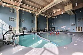 Holiday Inn Express Hotel & Suites Milwaukee Airport by IHG