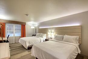 Holiday Inn Express Hotel & Suites Milwaukee Airport by IHG