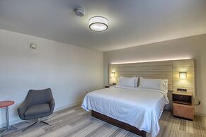 Holiday Inn Express Hotel & Suites Milwaukee Airport by IHG