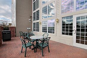 Holiday Inn Express Hotel & Suites Milwaukee Airport by IHG