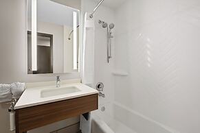 Holiday Inn & Suites Albuquerque Airport by IHG