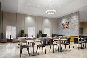 Holiday Inn & Suites Albuquerque Airport by IHG