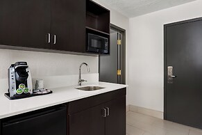 Holiday Inn & Suites Albuquerque Airport by IHG