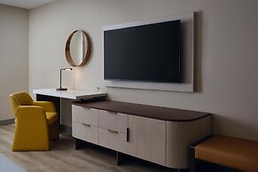 DoubleTree by Hilton Brunswick