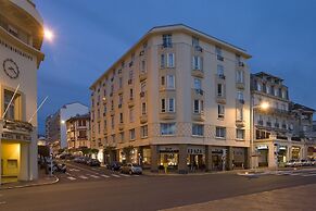 Hotel Plaza Biarritz Plage - Handwritten Collection