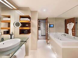 Sofitel Queenstown Hotel & Spa