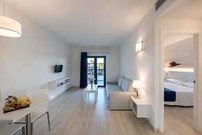 THB Tropical Island Aparthotel