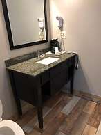 Deerfield Inn & Suites