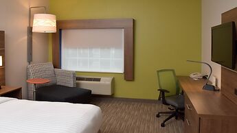 Holiday Inn Express Mount Pleasant-Scottdale, an IHG Hotel