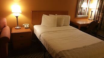 Dartmouth Motor Inn