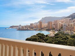 Monte-Carlo Bay Hotel & Resort