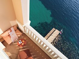 Monte-Carlo Bay Hotel & Resort