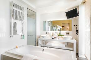 Monte-Carlo Bay Hotel & Resort