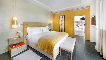 Monte-Carlo Bay Hotel & Resort