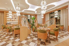 Monte-Carlo Bay Hotel & Resort