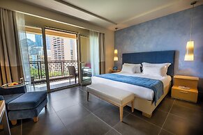Monte-Carlo Bay Hotel & Resort