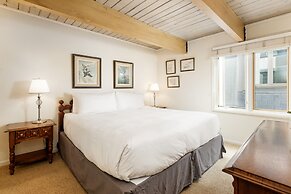 Chateau Chaumont & Dumont Condominiums by Frias