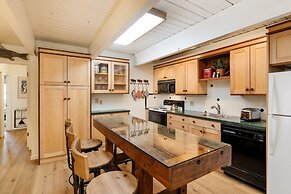 Chateau Chaumont & Dumont Condominiums by Frias