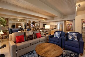 Chateau Chaumont & Dumont Condominiums by Frias