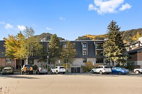 Chateau Chaumont & Dumont Condominiums by Frias