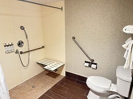 Holiday Inn Express & Suites Milton by IHG