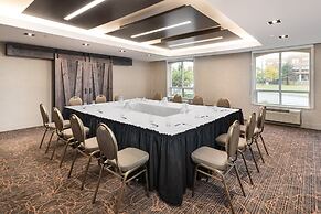 Holiday Inn Express & Suites Milton by IHG