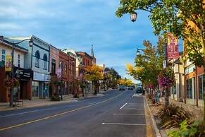 Holiday Inn Express & Suites Milton by IHG