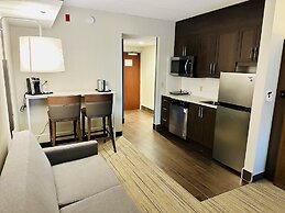Holiday Inn Express & Suites Milton by IHG