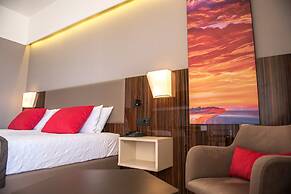 Ramada Plaza by Wyndham Thraki