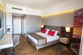 Ramada Plaza by Wyndham Thraki