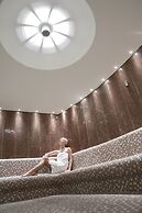 Ramada Plaza by Wyndham Thraki