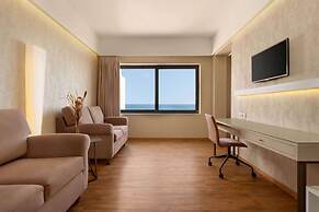 Ramada Plaza by Wyndham Thraki