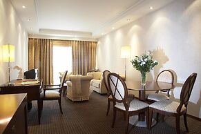 Ramada Plaza by Wyndham Thraki