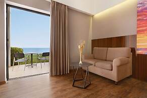 Ramada Plaza by Wyndham Thraki