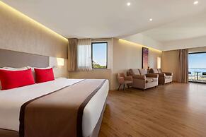 Ramada Plaza by Wyndham Thraki