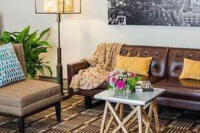 The Kenilworth Hotel - Newark Airport West