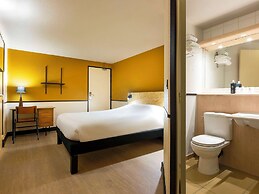 greet Hotel Villeneuve La Garenne