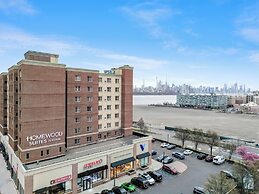 Homewood Suites by Hilton Edgewater